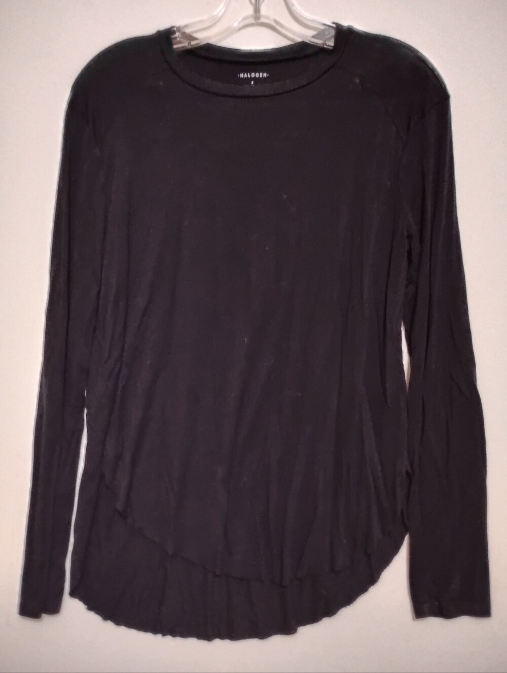 HALOGEN Black Thin fabric 95%Rayon 5%Spandex Long Sleeves Oval Bottoms Tee S